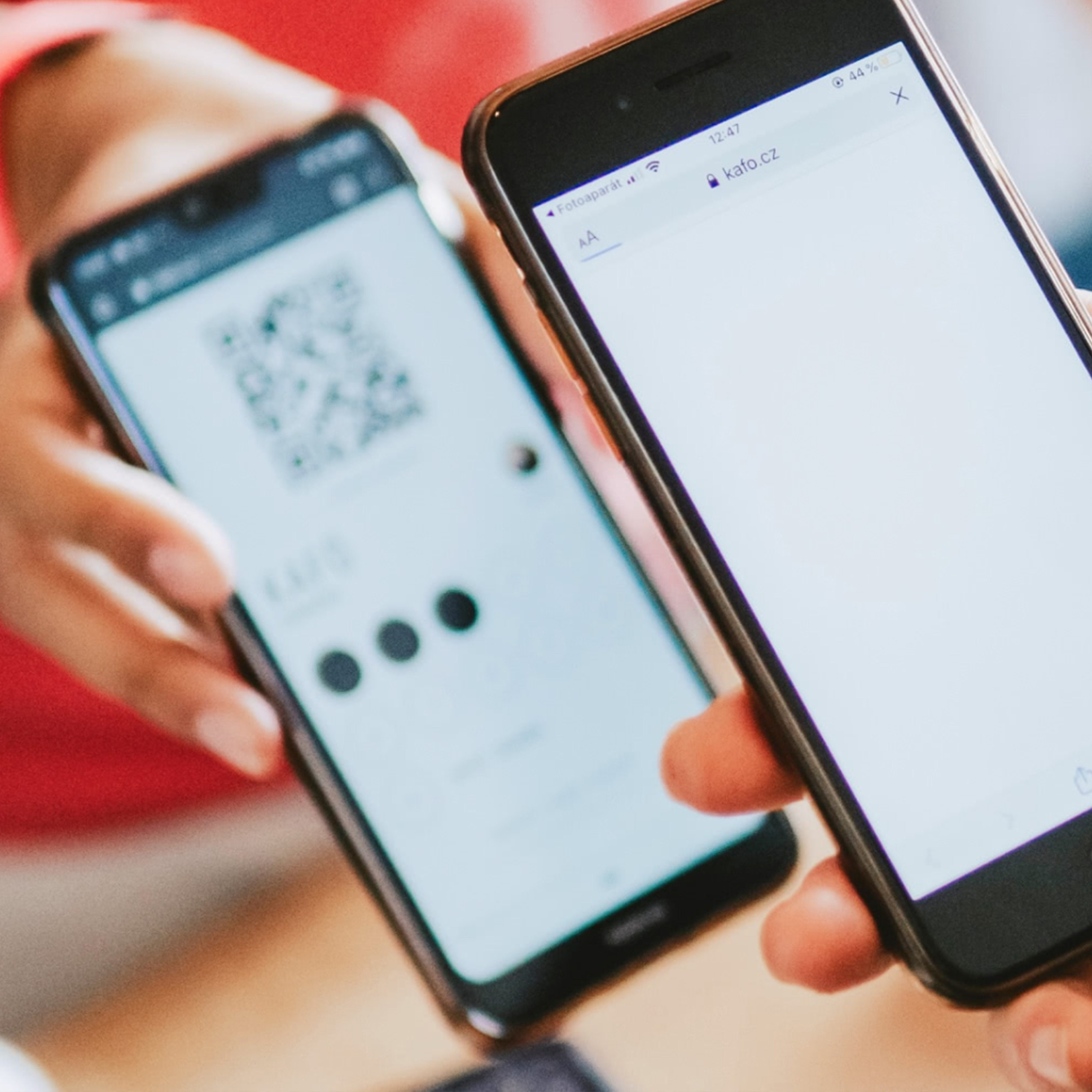 BSNB employee loading food into customer's car trunk